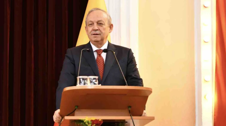 Galatasaray Eğitim Vakfı'nda Yeni Bir Dönem Başlıyor: İnan Kıraç'ın Yerine Muharrem Yılmaz Geldi!