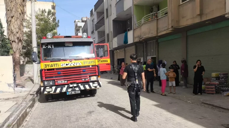 Mardin Kızıltepe'de Havalandırma Boşluğuna Düşen İki Çocuk Kurtarıldı