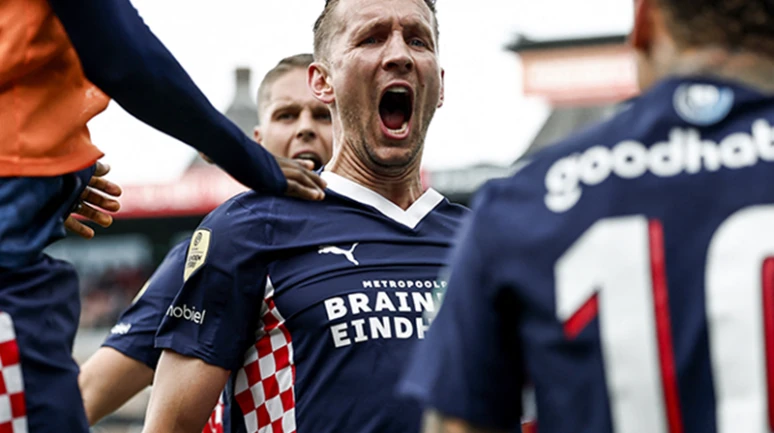 PSV, Son 4 Haftada 9 Puan Geride Olduğu Farkı Kapatarak Hollanda Şampiyonu Oldu