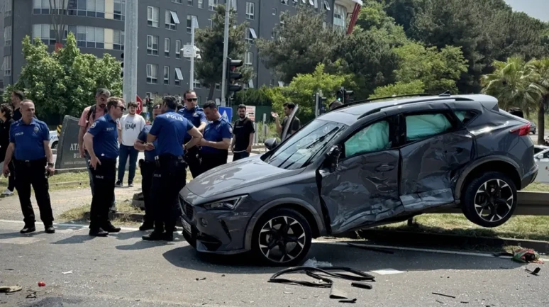 Bayramın ilk gününden acı bilanço! Yüzlerce kazada can kayıpları var!