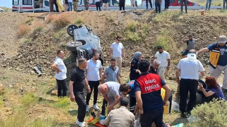 Bingöl'de Meydana Gelen Trafik Kazasında 4 Kişi Yaralandı!