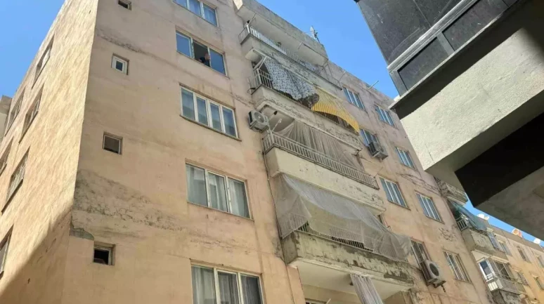 Birecik'te Temizlikçi Kadın Sedef Ateş Camdan Düştü, Hayatını Kaybetti!