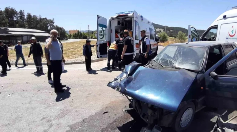 Bolu Mudurnu İlçesinde Trafik Kazası: Mehmet K., Yasin K. Yaralandı!