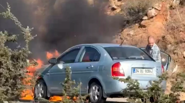 Bursa'da Bir Otomobil Felaket Şekilde Yandı! Endişeli Anlar Yaşandı