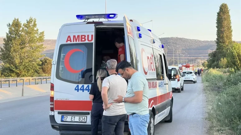 Çanakkale'de Zincirleme Kaza: 4 Yaşındaki Asel Hayatını Kaybetti!