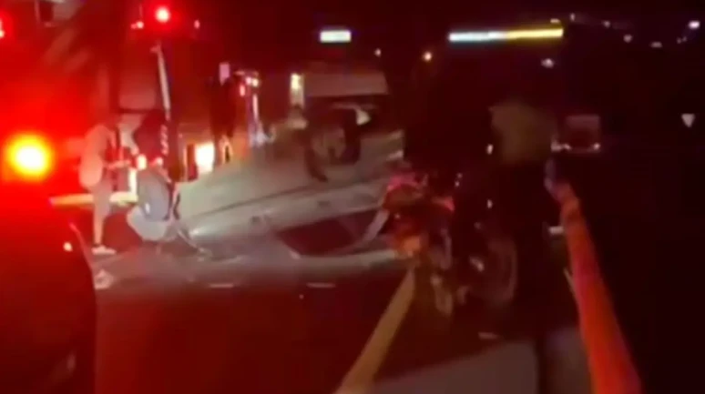 İzmir'de Feci Kaza: Genç Anne Baba Hayatını Kaybetti!