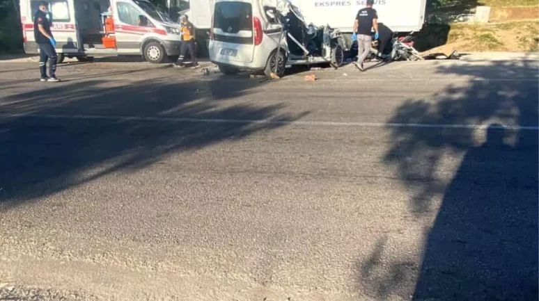 Tokat'ta Trafik Kazasında 2 Kişi Hayatını Kaybetti, 3 Kişi Yaralandı!