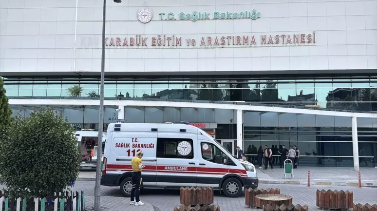 Yenice'de Zincirleme Kaza: 1 Kişi Hayatını Kaybetti, 11 Kişi Yaralandı