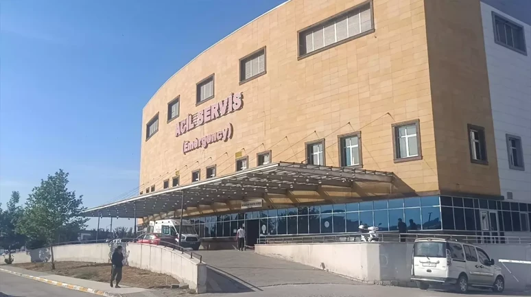 Çorum'da Çocuk Sema Nur Yıldırım Pencereden Düştü Hayatını Kaybetti!