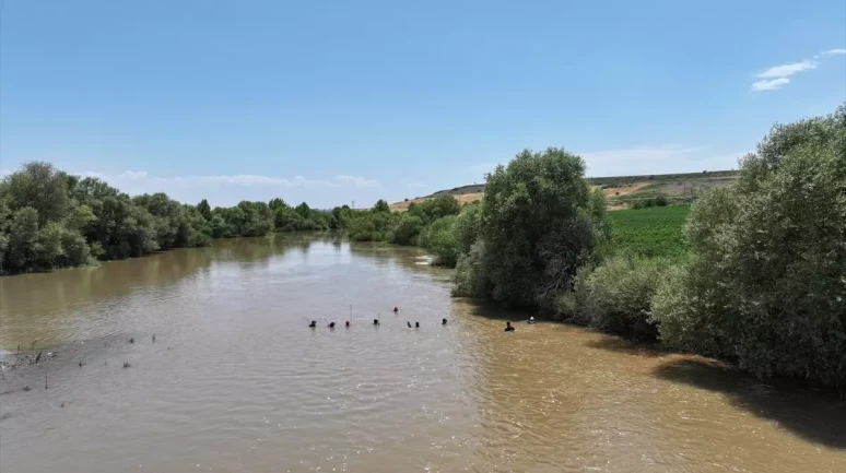 Dicle Nehri'nde kaybolan Ömer Alpaydıncı için arama çalışmaları sürüyor!