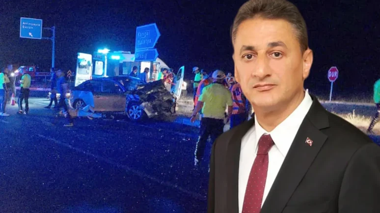 Sivas'ta eski Bitlis Valisi Erol Karaömeroğlu trafik kazasında öldü!