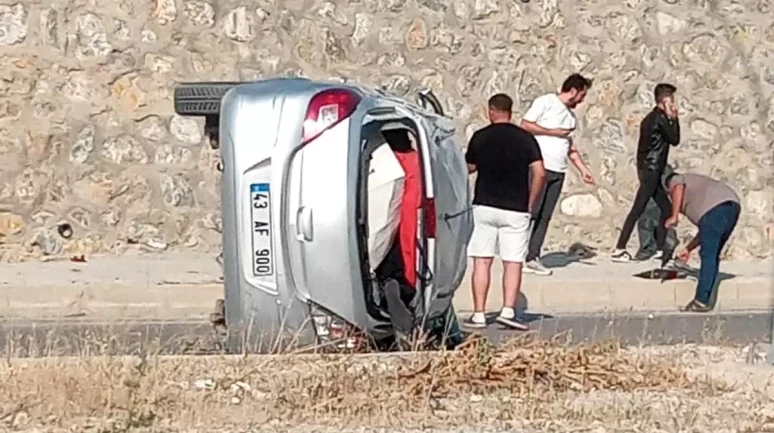 Kütahya Emet İlçesinde Araç Felaket Şekilde Takla Attı!