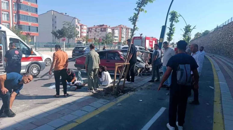 Malatya'da Felaket Trafik Kazası: 4 Kişi Yaralandı!