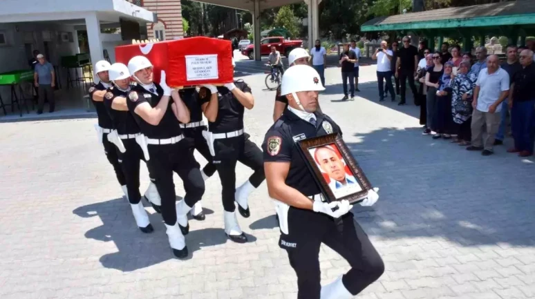 Tatilde Silah Kazası: Polis Memuru Hayatını Kaybetti