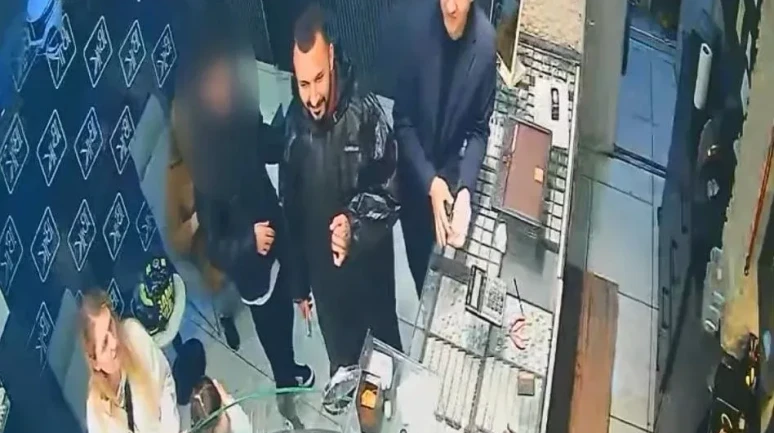 Hırsızı Uzakta Ararken Evin İçinden Çıktı: Gerçeği Öğrenince Yıkıldı!