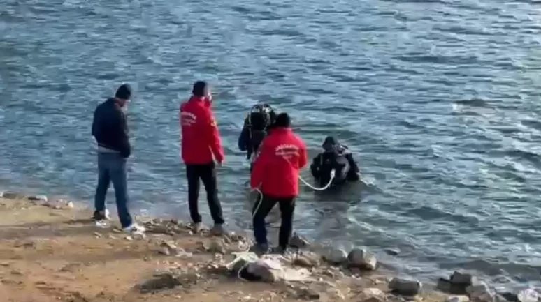 Erdek'te Kampta Kaybolan Elif Kumal İçin Seferberlik: Araç Parçası Bulundu