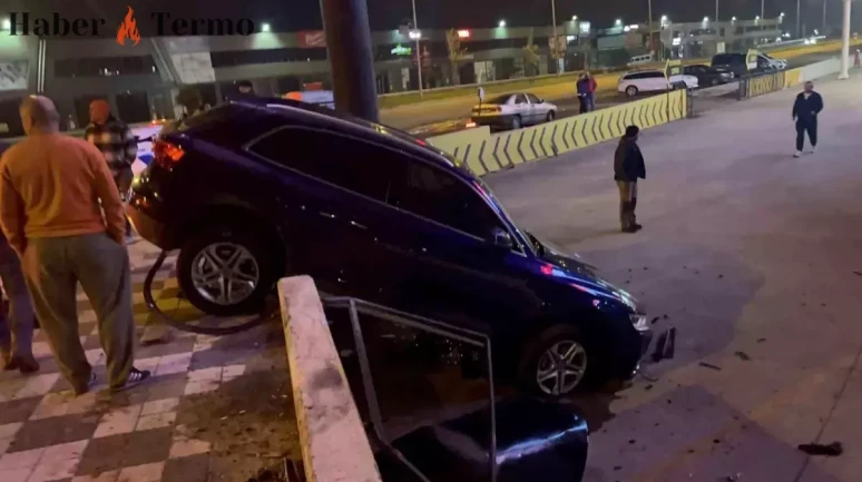 Çorlu’da Alkollü Sürücünün Kazası: Duvara Asılı Kaldı, Polise Sarıldı!