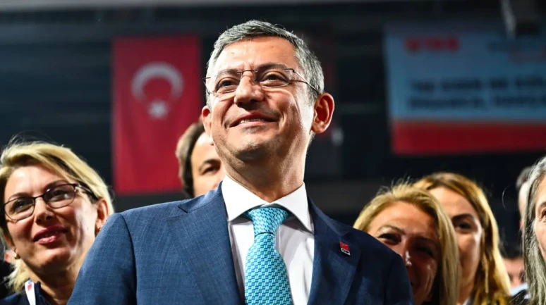 CHP'nin olağanüstü kurultay hazırlıkları hızlandı. Tek Aday Özgür Özel oldu