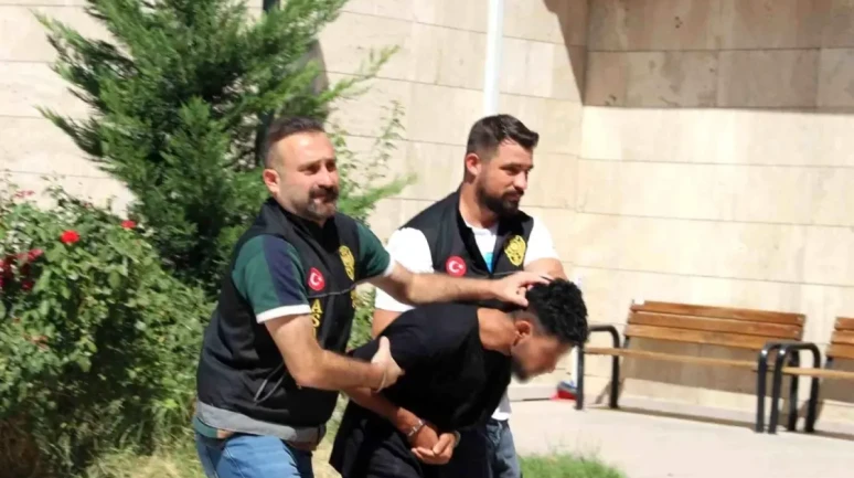 Afyon'da Abdülselam B. İsmet Çelik'i 500 Bin TL'ye Öldürdü