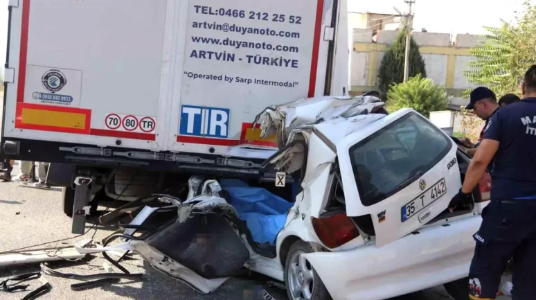 Manisa Turgutlu'da Feci Kaza: Emre ve Enes Karanfil Kardeşler Can Verdi