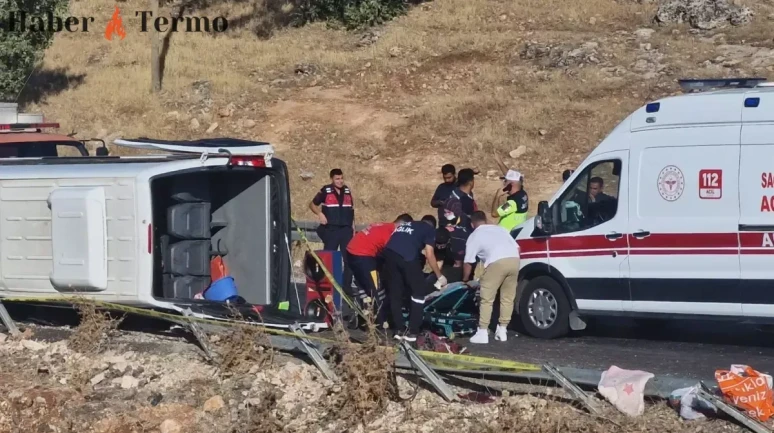 Diyarbakır'da Minibüs Faciası: M.G.'nin Kullandığı Araç Devrildi, 1 Ölü