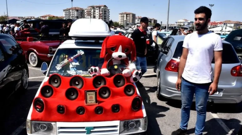 Trabzon'da Modifiye ve Klasik Araçlar Festivali Başladı!
