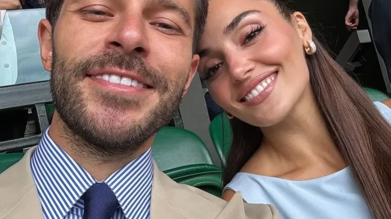 Hande Erçel Hakan Sabancı Çiftinden Ayrılık Sinyali: Fotoğraflar Silindi