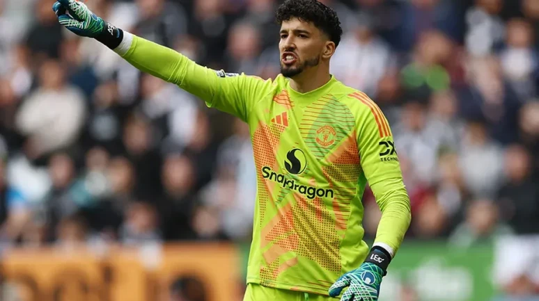 Altay Bayındır'a Şok: Manchester United Yeni Kaleci Alıyor!