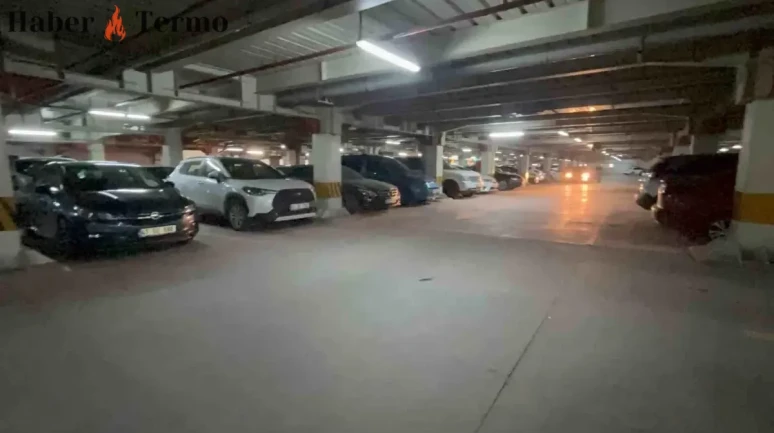 İzmit'te Kapalı Otoparkta Cinayet: Arkadaşını Bıçaklayarak Öldürdü