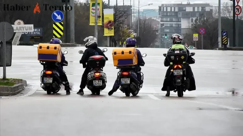 Esnaf Kuryeler Zam Oranlarını Beğenmedi: 3 Günlük Kontak Kapatma Eylemi
