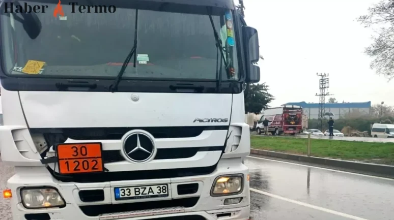 Mersin'de Tır Yayaya Çarptı:  Hayatını Kaybetti