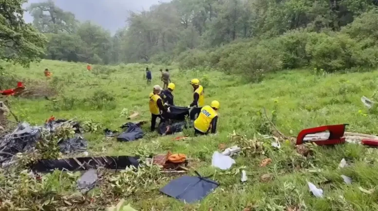 Uttarakhand'da Helikopter Kazası: 7 Kişi Hayatını Kaybetti!