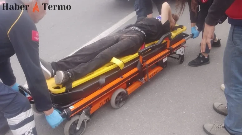 Denizli Tavas'ta Kaza: Takla Atan Araçta Sürücü Yaralandı