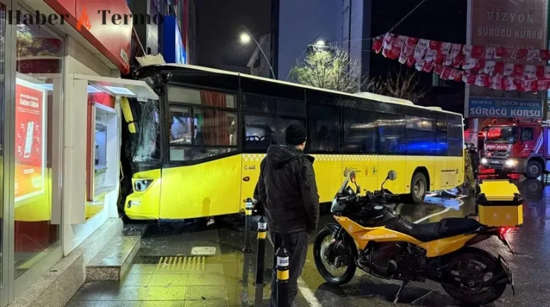 Kartal'da Kontrolden Çıkan İETT Otobüsü Binaya Çarptı: 6 Kişi Yaralandı
